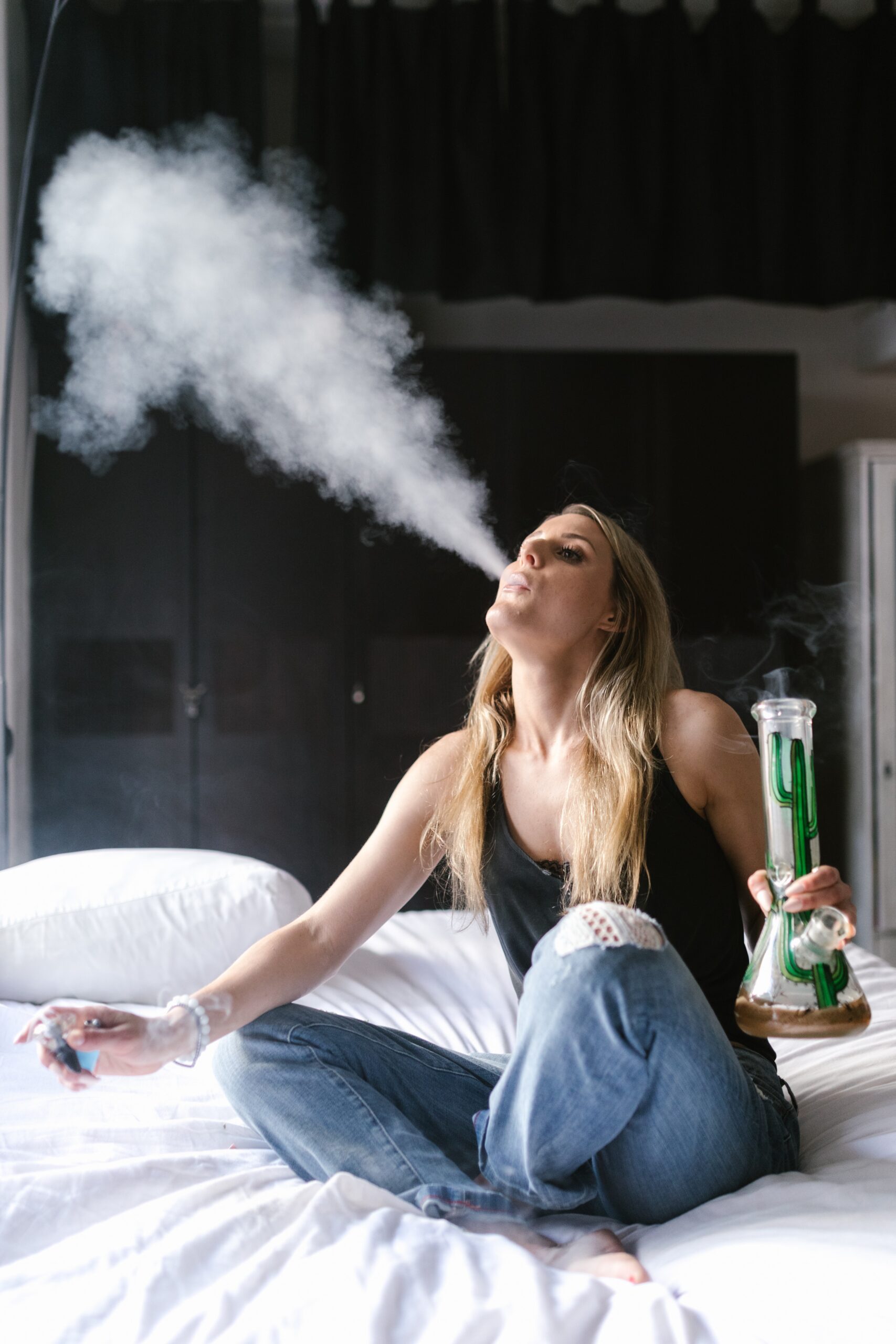 cannabis girl smoking